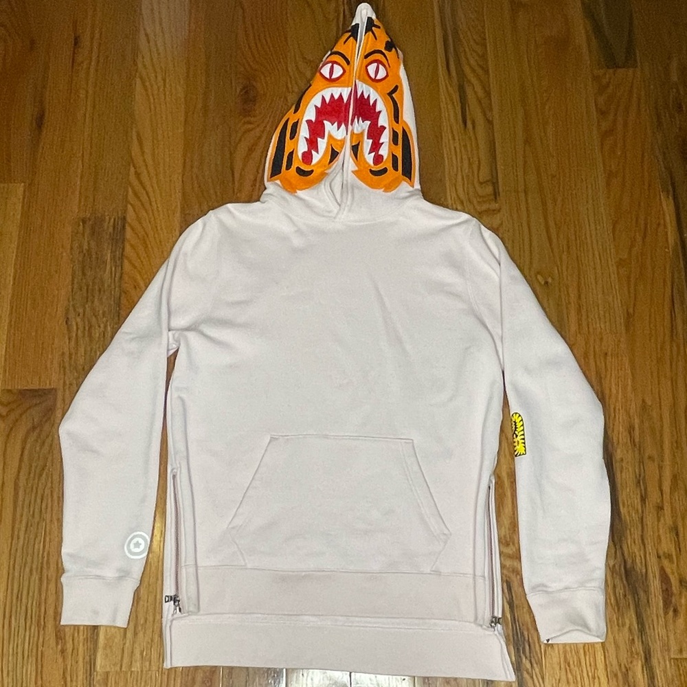 (In store only) Bape Hoodie *Rare*
